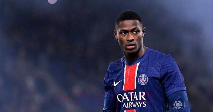 与皇马竞争 曼城有意葡体18岁左后卫努诺-门德斯 与皇马竞争 曼城有意葡体18岁左后卫努诺-门德斯