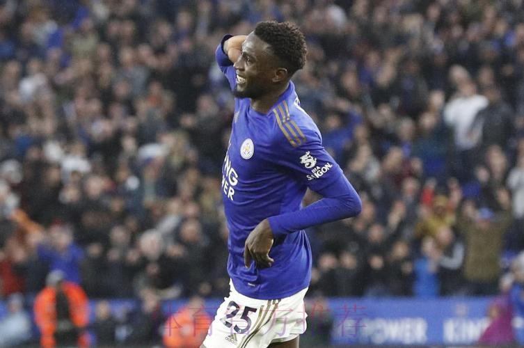 世体:皇马寻新后腰 有意莱斯特城中场恩迪迪 世体:皇马寻新后腰 有意莱斯特城中场恩迪迪